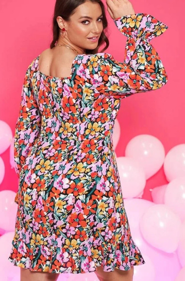 SHEIN Curve Plus Size Allover Floral Print Bell Sleeve Dress Size Women 2X NEW - Picture 2 of 10